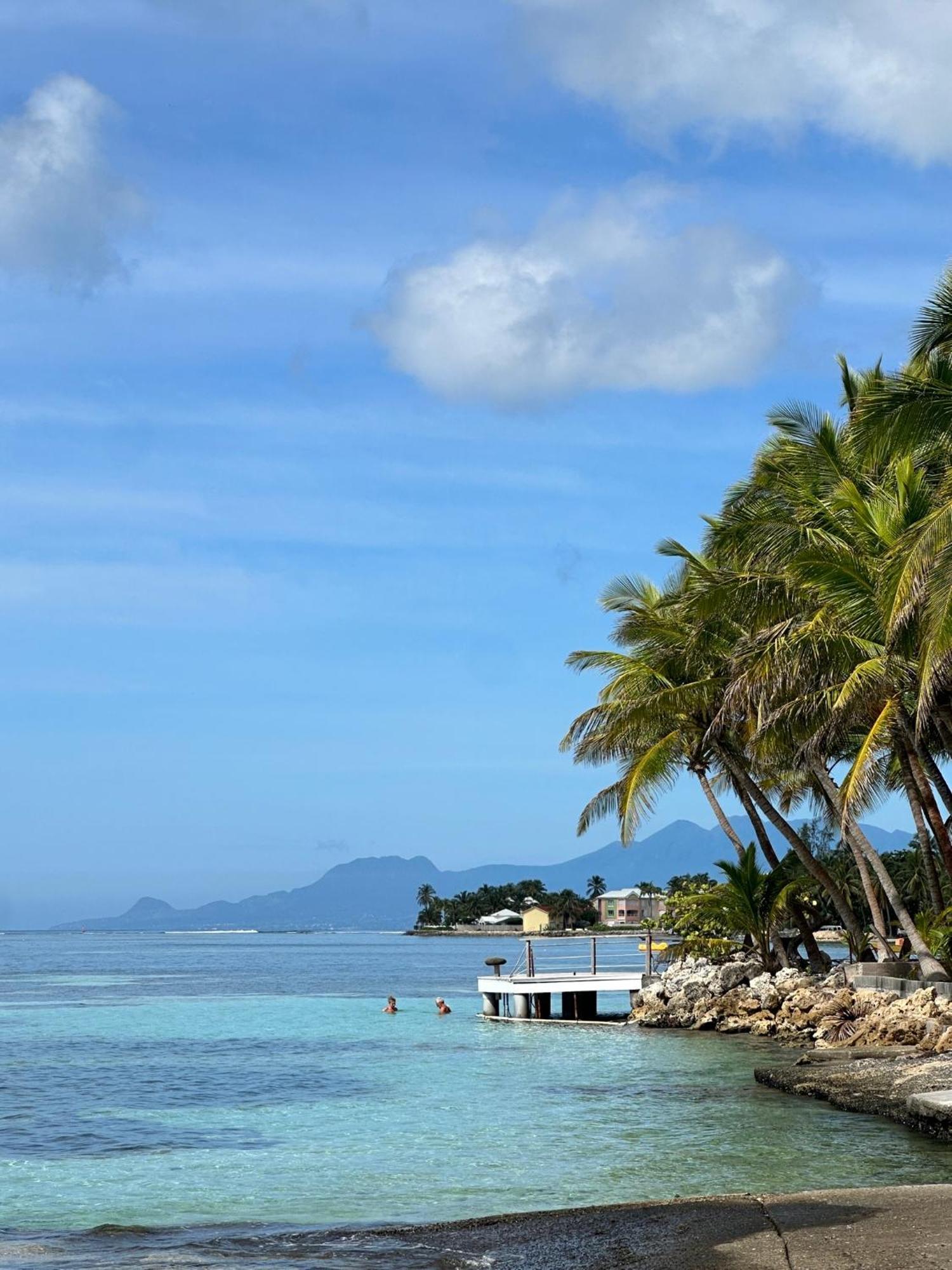 Unique : Pieds Dans L'Eau Face Au Lagon Sainte-Anne  Exterior foto